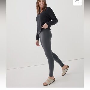 Pact Women's Storm On the Go-To Legging S NWOT